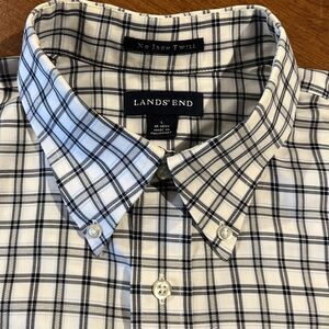 Lands End Men’s No Iron Twill Shirt Size L 16-16 1/2.
